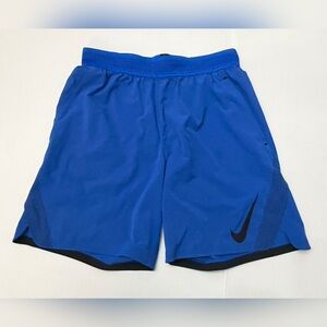 Nike Men's Vibrant Blue Flex Shorts - M